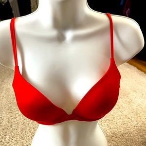 Victoria Secret red push up bra